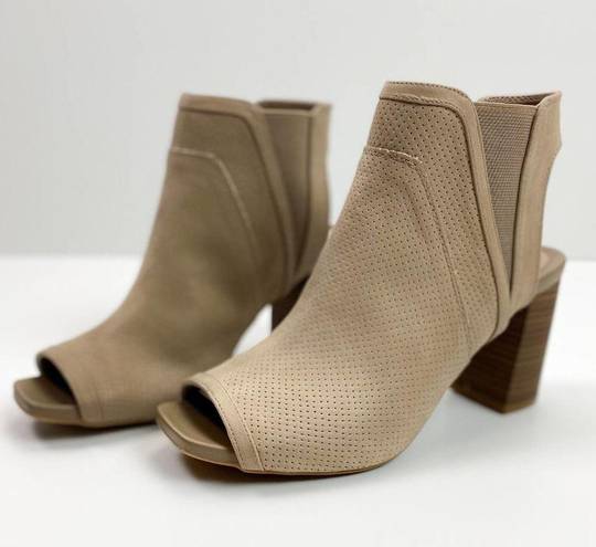 MIA  Livia Peep Toe Booties Perforated Ankle Strap Nude Size 8 New In Box