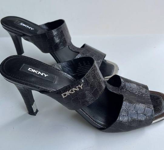 DKNY  Black Baz Dress Sandals