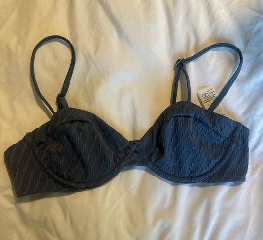 Abercrombie & Fitch  bralette bikini top size small