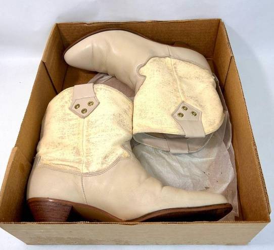 Dingo Vintage 1980’s  Cream Leather Slouchy Western Boots size 9.5 IOB