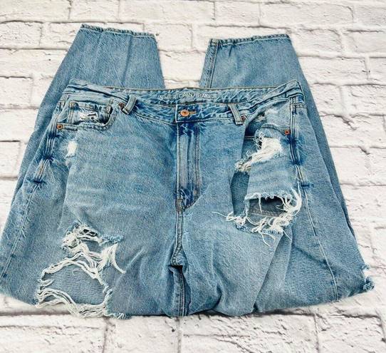 American Eagle  Destroyed Relaxed Mom Jeans Size 16R High Rise Stretch