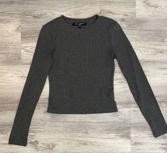 One Clothing Gray Ribbed Long Sleeve Knit Crew Neck Sweater Size XS