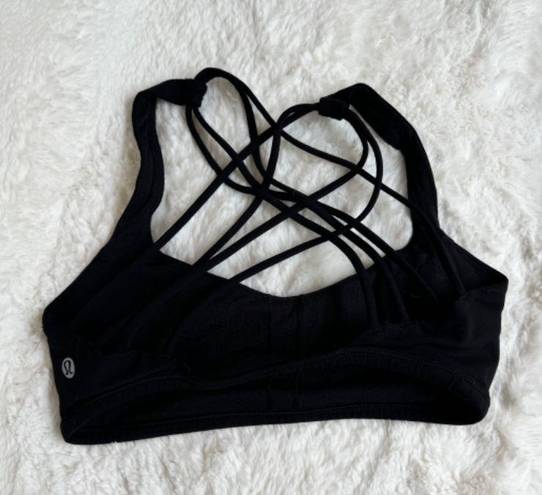 Lululemon Free To Be Bra (Size 4)