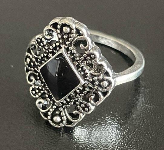 Onyx stone woman ring size 6.5