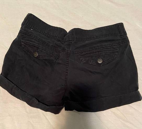 Aeropostale Shorts Womens Sz 4 BLACK MIDI TWILL Short Cuffed Flap Pockets