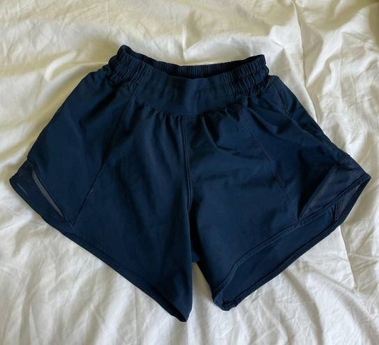 Lululemon Hotty Hot Shorts 4”