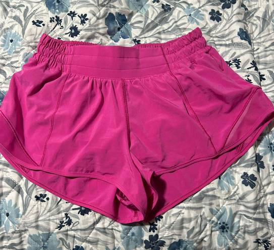 Lululemon Hotty Hot Short 2.5”