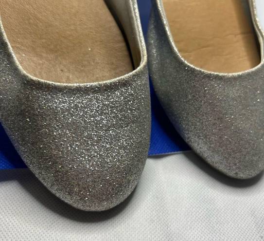 American Eagle  Silver Sparkle Ladies Ballet Flats size 7M