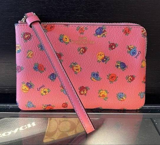 Coach  Corner Zip Wristlet With Mini Vintage Rose Print