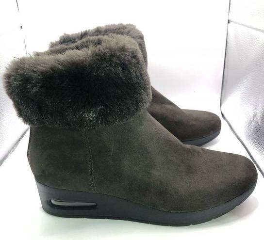 DKNY  Women's Abri Booties Brown Stone Size 9.5 m Faux suede