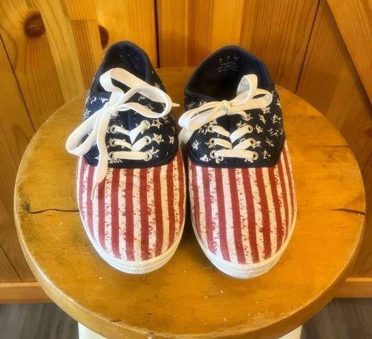 Capelli New York  Size 6 American Flag Patriotic Casual Sneakers Shoes