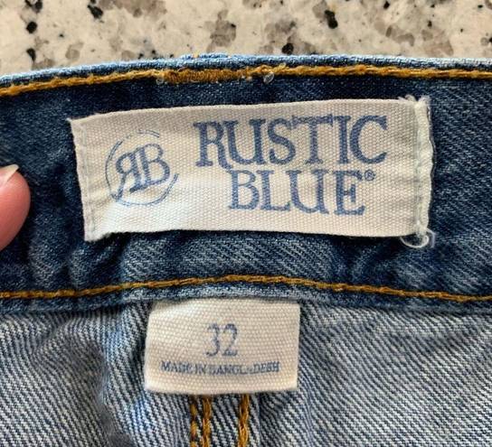 Bermuda Rustic Blue Distressed Denim  Shorts Women’s Size 32