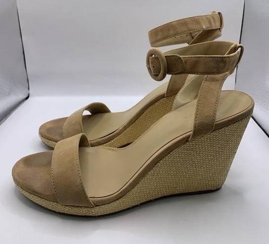 Ann Taylor  Biege wedge heel sandal size 8.5M open toe