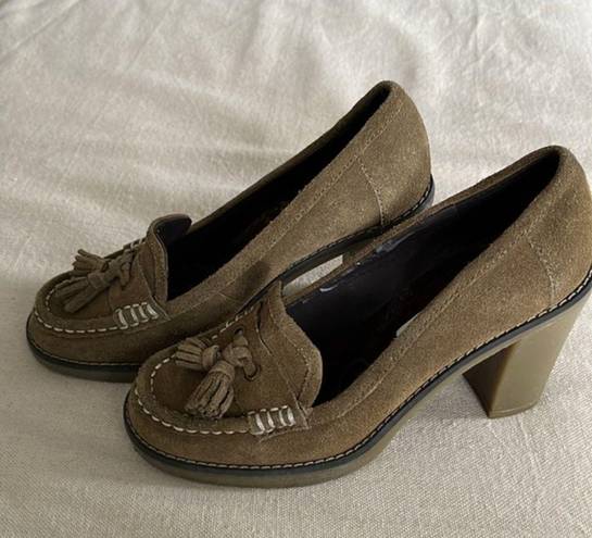 Tommy Hilfiger  Suede Chunky Pumps with Tassels‎ Olive Green Size 5.5M