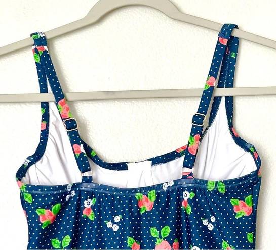 Modcloth NWOT  Brandy Underwire One-Piece Navy Strawberry Print Swimsuit Small