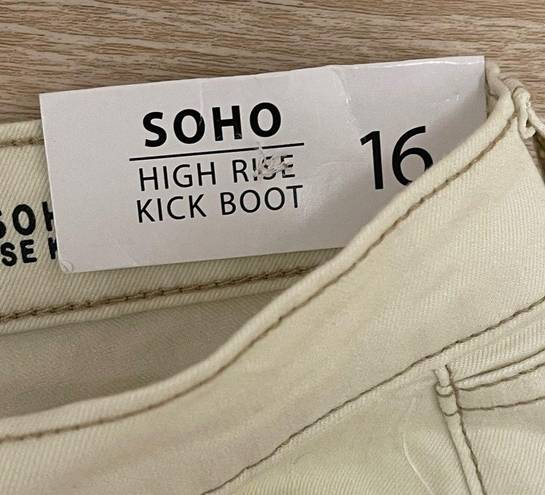 Nicole Miller New with Tags  Soho High Rise Kick Boot Cream Colored Jeans Size 16