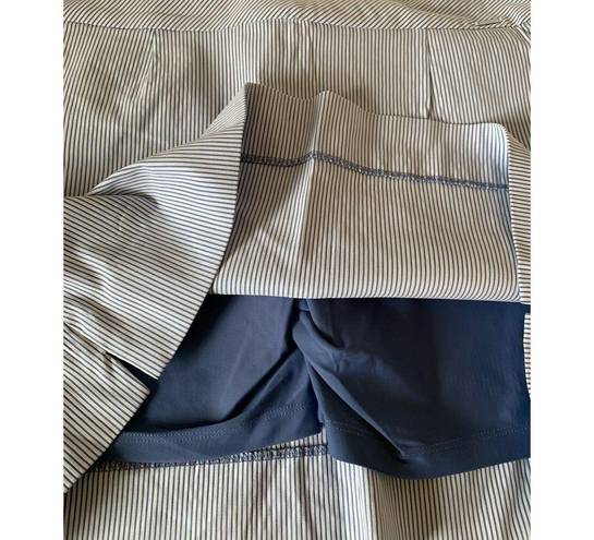 Krass&co SC &  Skort size medium blue and white pin stripes