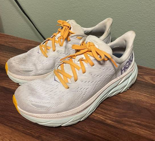 Hoka Clifton 8