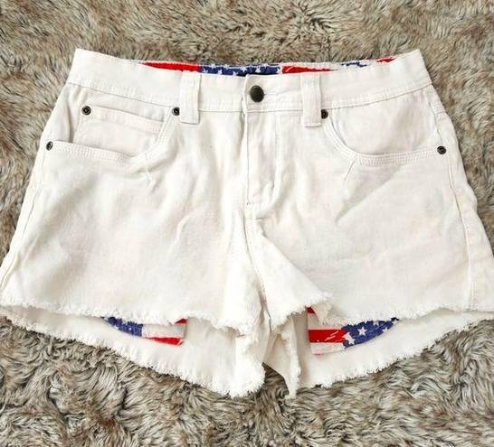 Venus  Americana Cut-Off Denim Shorts Flag Print Peek-a-boo Pockets Size 8