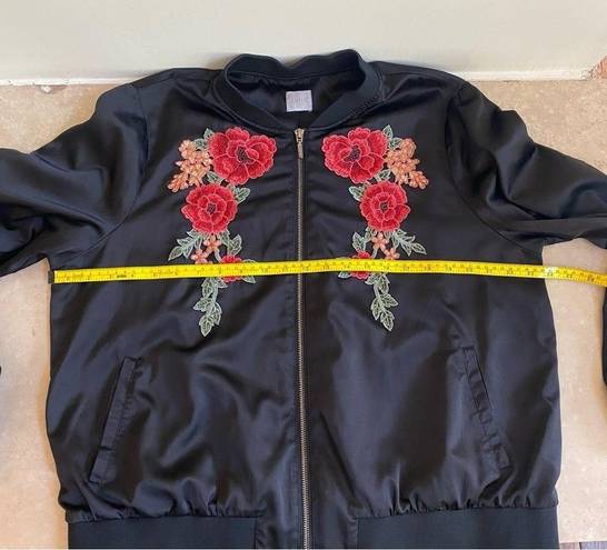 cupio  Floral Embroidered Bomber Jacket Satin Black Womens Size L Full Zip Retro