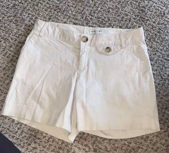 Banana Republic Shorts Womens 4 Khaki Beige Hampton Fit Flat Front Short Chino