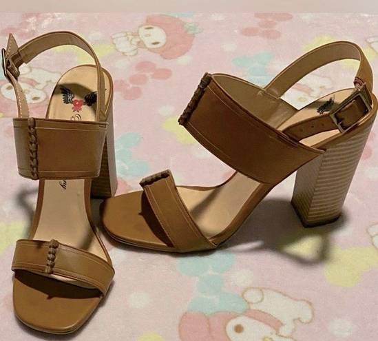 Penny Loves Kenny Beige Leather Heels(8)