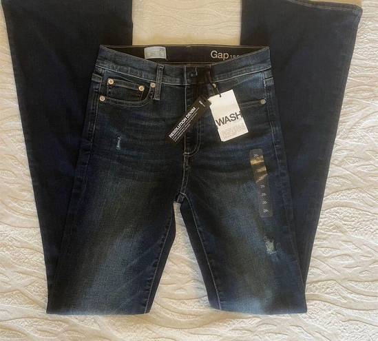 Gap  Flare Jeans Women's Size 2 Blue Mid Wash Distressed 5-Pocket Zip Closure