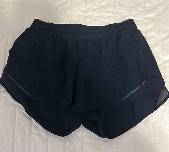 Lululemon Hotty Hot Shorts 4”