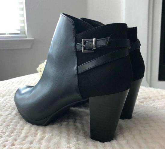 Andrew Geller  Booties Keira Black Ankle Block Heel Boots Size 11M