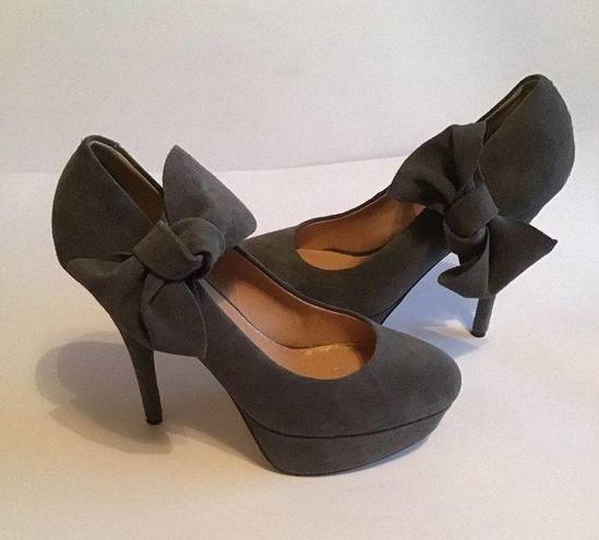 Kelsi Dagger  GREY SUEDE PLATFORM BOW 8M