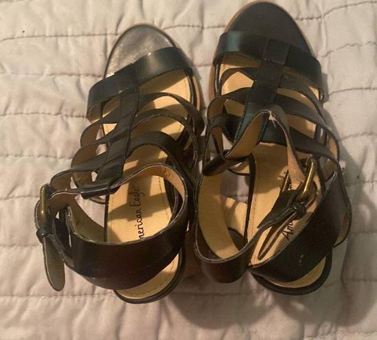 American Eagle Nwot  black sandals