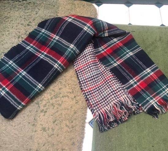 Forever 21 NWOT PLAID BLANKET SCARF