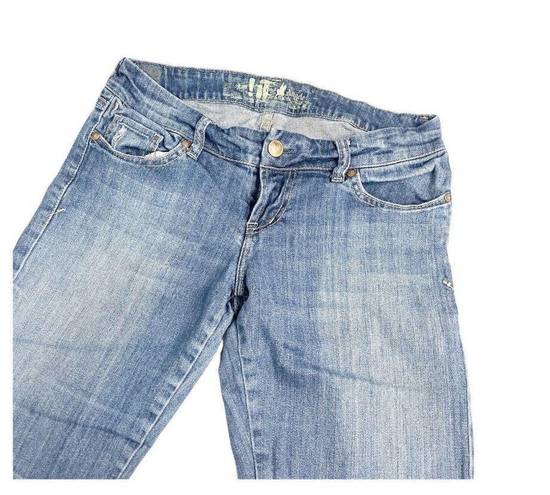 Bermuda Women’s IT Brand Dark Wash Denim  Shorts Flat Front Size 28 Casual Cotton