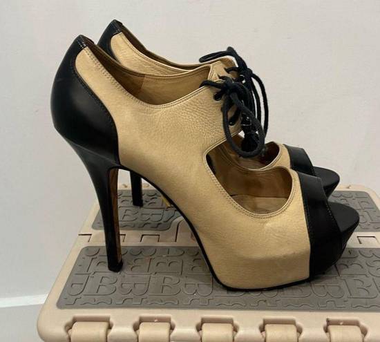 L.A.M.B. Tan & Black Leather Lace Up Peep Toe Platform Heels Womens Sz 7.5