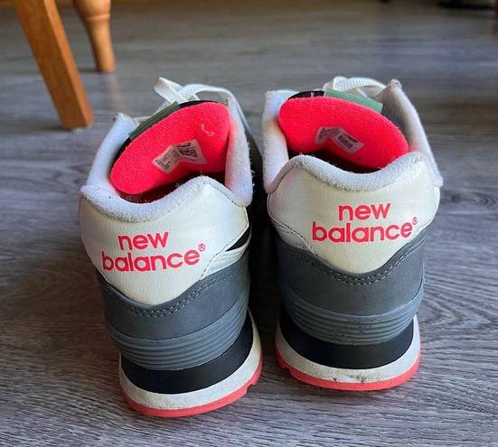 New Balance  574 Shoes (women's 9)