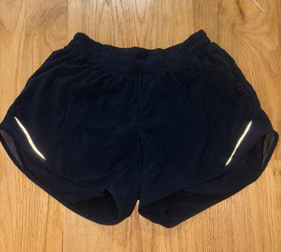 Lululemon Hotty Hot Shorts 4”