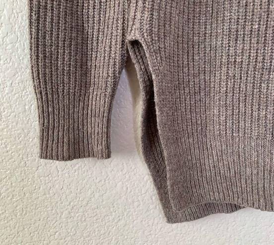 Uniqlo  Wool blend Women’s Turtleneck Sweater