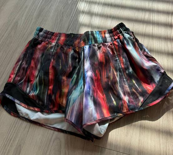 Lululemon Hotty Hot Shorts 4”