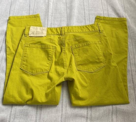 The Loft NWT Anny Taylor modern crop pants in bright green.