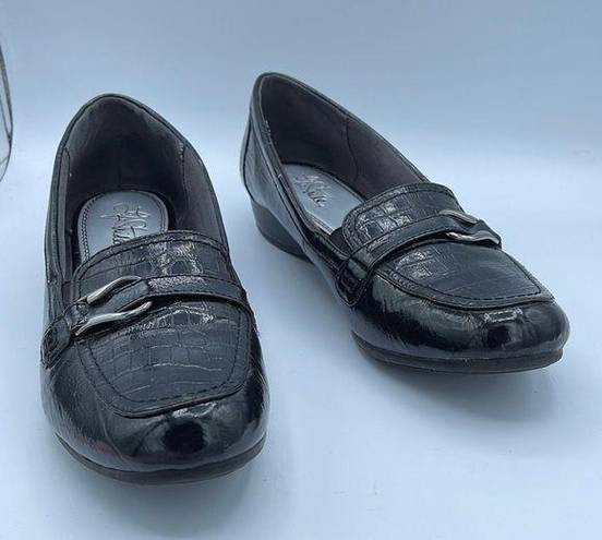 Life Stride Black loafers by  size 11 faux croc slight wedge shoe