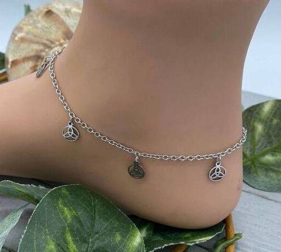 Stainless Steel Anklet With Celtic Triquetras