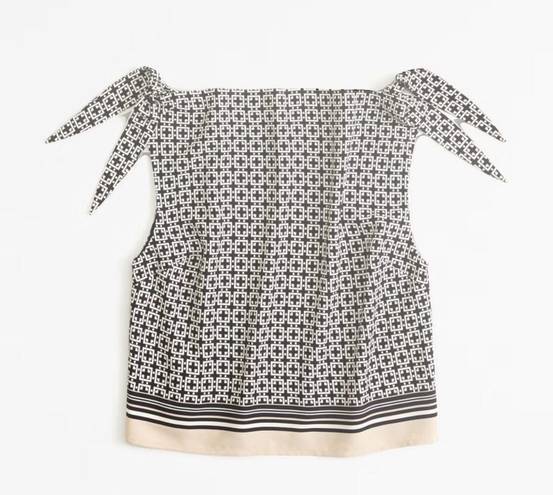 Abercrombie & Fitch A&F Satin Style Pattern Blouse