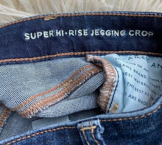 American Eagle  Super High Rise Raw Hem Jegging Crop Jeans