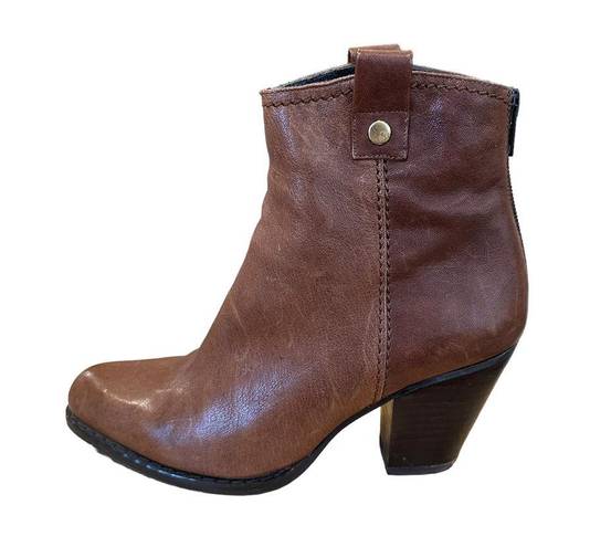 Stuart Weitzman  for Russell Bromley Hipgal Leather Zip Brown Booties Size 5