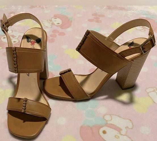 Penny Loves Kenny Beige Leather Heels(8)