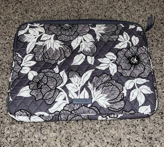 Vera Bradley  moon shadow meadow large computer sleeve