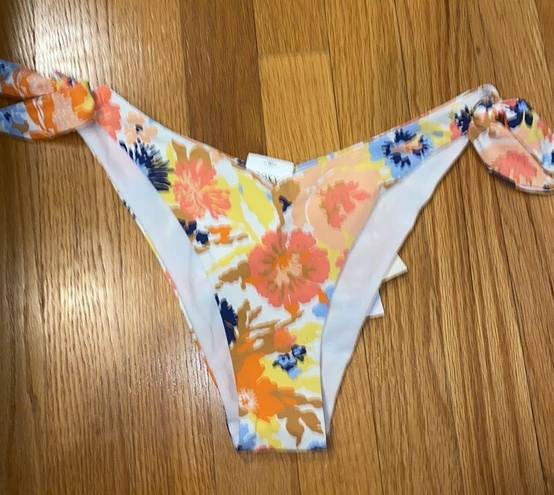 Roxy NWT!!  Printed Beach Classics Cheeky Hi Leg Bikini Bottom Size XS