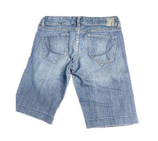 Bermuda Women’s IT Brand Dark Wash Denim  Shorts Flat Front Size 28 Casual Cotton