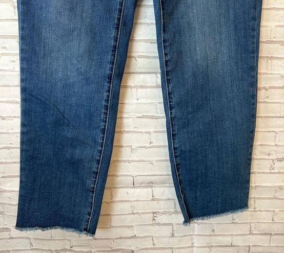 Seven 7 Jeans Women’s size 4 Medium Wash Straight Leg Distressed Bottom