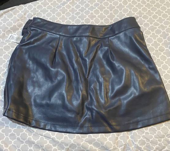 Garage mini skirt